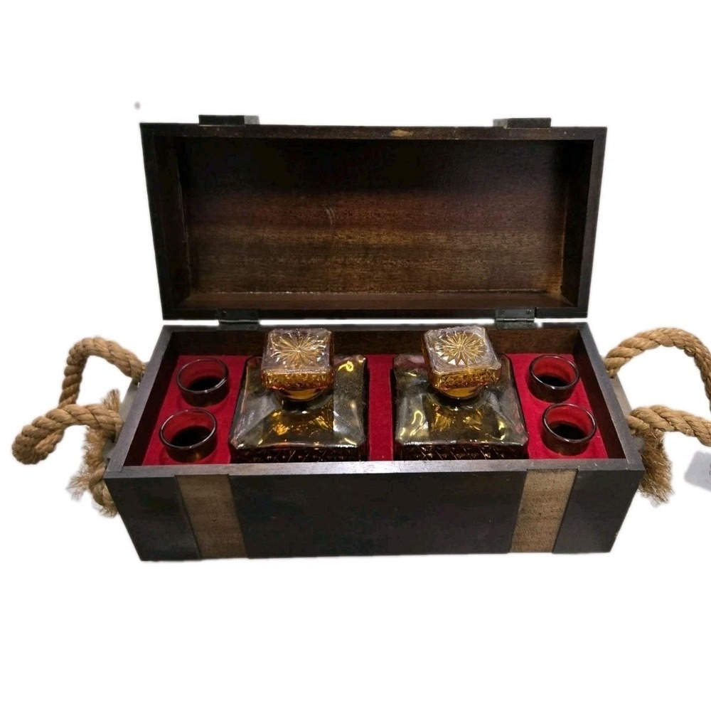 Vintage Pirate Treasure Chest Bar Set 2 Amber Decanters 4 Shot Glasses. Man Cave